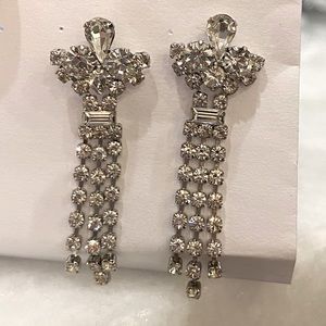 NWOT Crystal chandelier earrings